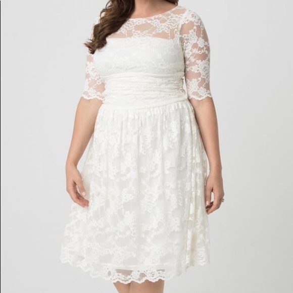 kiyonna aurora lace wedding dress